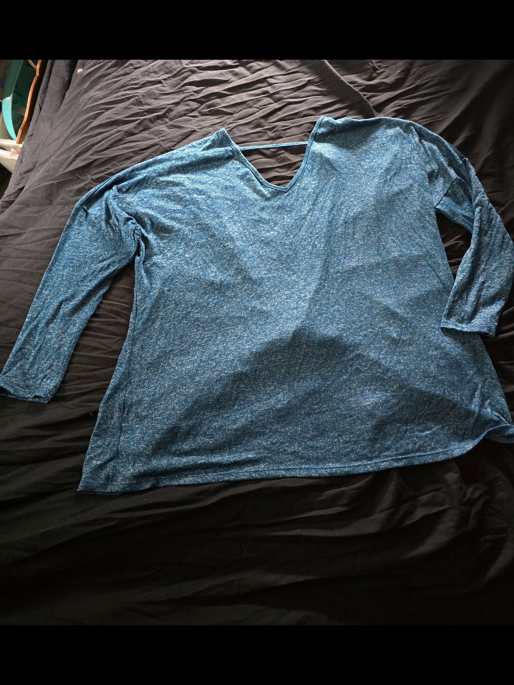 Como Vintage Teal Blue Long Sleeve V-Neck Open Back Tee